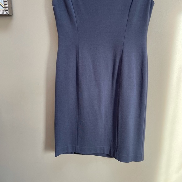Classy Grey Sheath dress with faux leather detailing - Picture 3 of 4